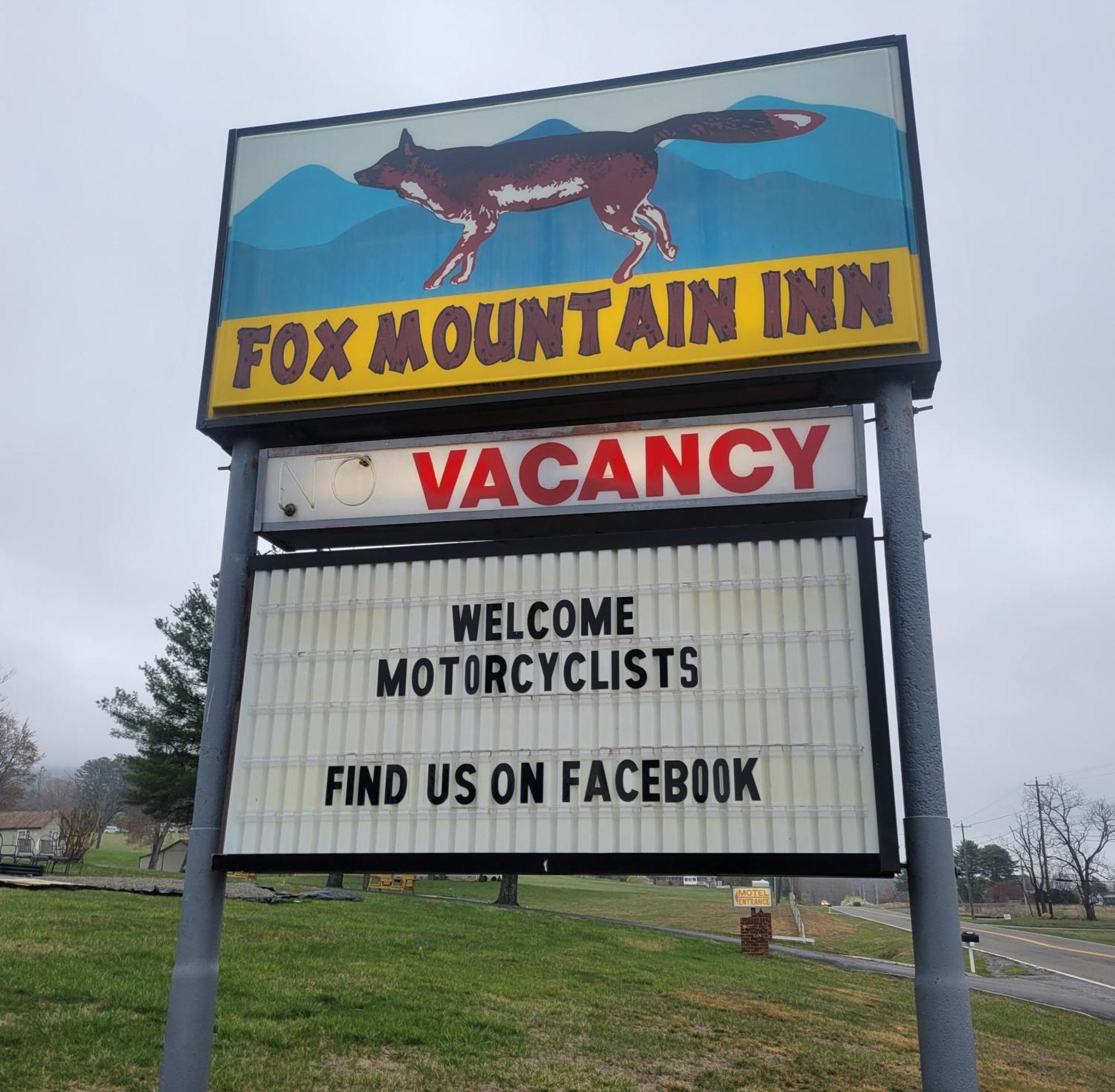 Fox Mountain Hotel Max Meadows